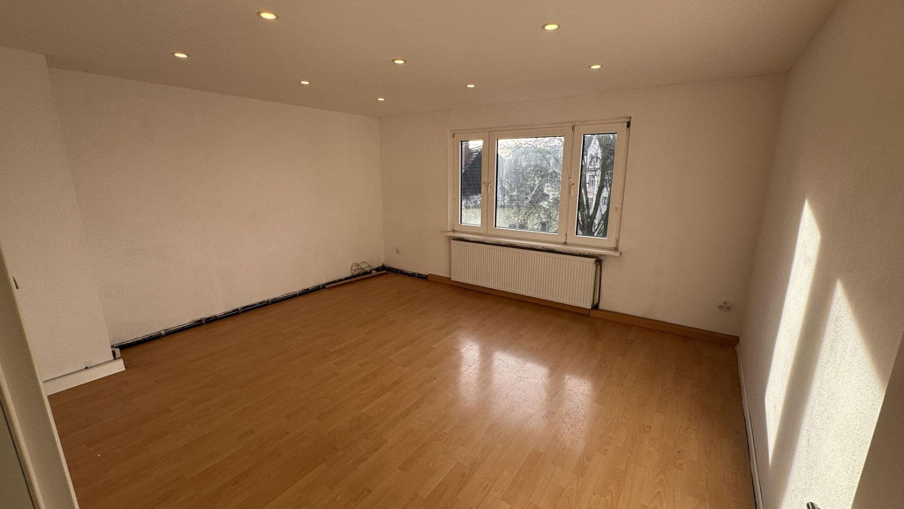 Prenájom bytu 3-izbový 64 m², Moers, Severné Porýnie - Westfálsko Prenájom bytu 3-izbový 64 m², Moers, Severné Porýnie - Westfálsko