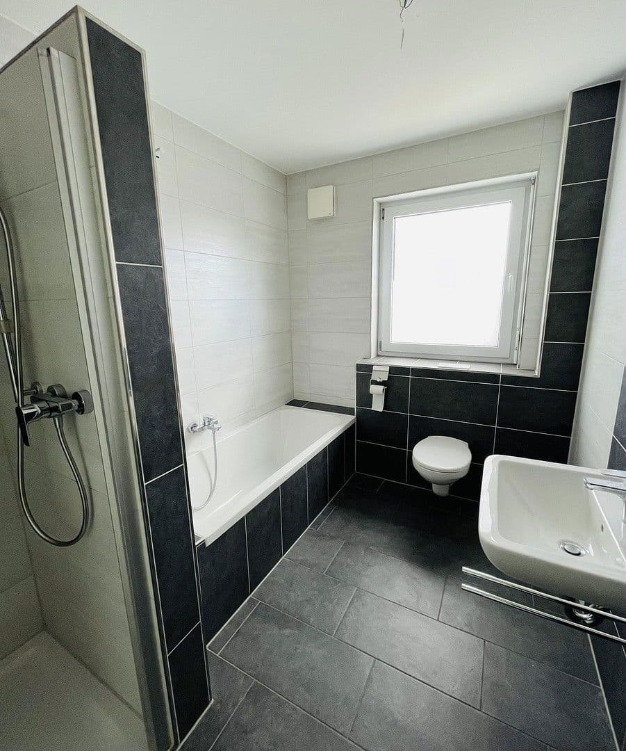 Prenájom bytu 3-izbový 99 m², Buchenstrasse 25 a, Andernach, Porýnie-Falcko Prenájom bytu 3-izbový 99 m², Buchenstrasse 25 a, Andernach, Porýnie-Falcko