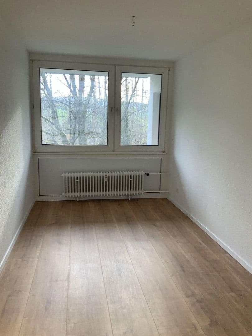 Prenájom bytu 3-izbový 84 m², Ahornweg 4-18, Hamm (Sieg), Porýnie-Falcko Prenájom bytu 3-izbový 84 m², Ahornweg 4-18, Hamm (Sieg), Porýnie-Falcko