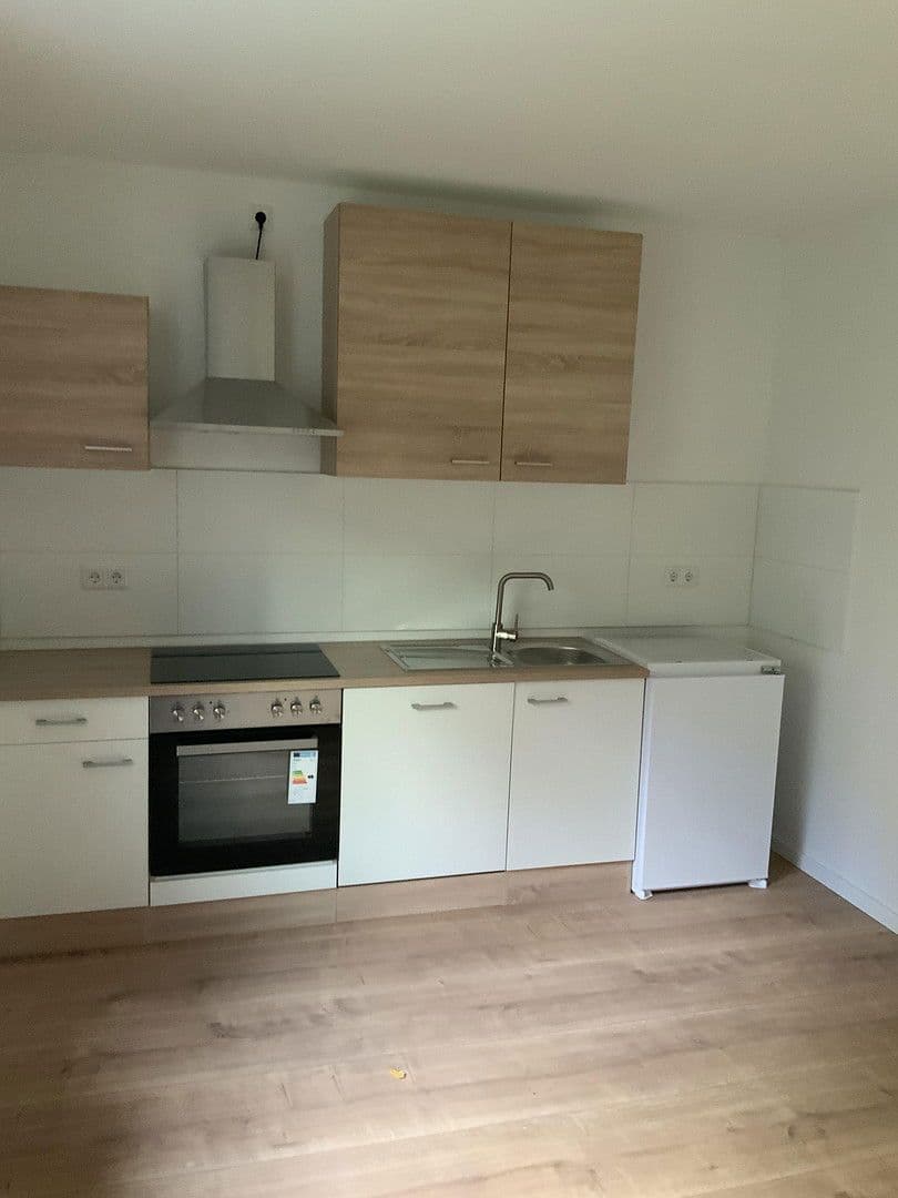 Prenájom bytu 3-izbový 84 m², Ahornweg 4-18, Hamm (Sieg), Porýnie-Falcko Prenájom bytu 3-izbový 84 m², Ahornweg 4-18, Hamm (Sieg), Porýnie-Falcko