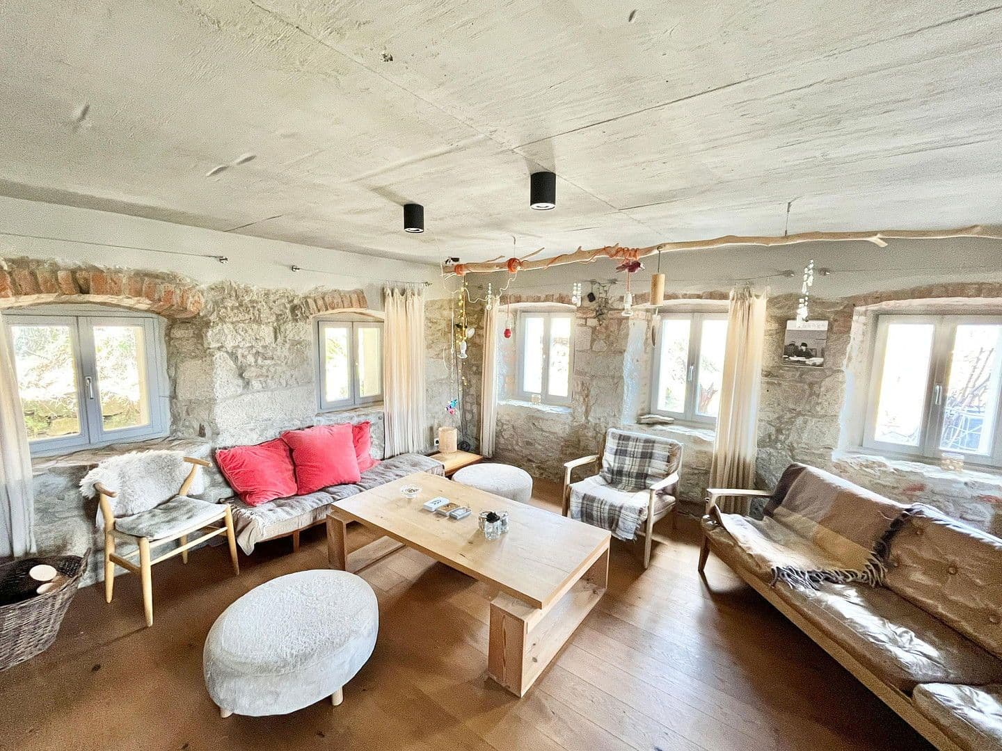 Predaj domu 149 m², pozemek 5.390 m², Steina, Sasko Predaj domu 149 m², pozemek 5.390 m², Steina, Sasko