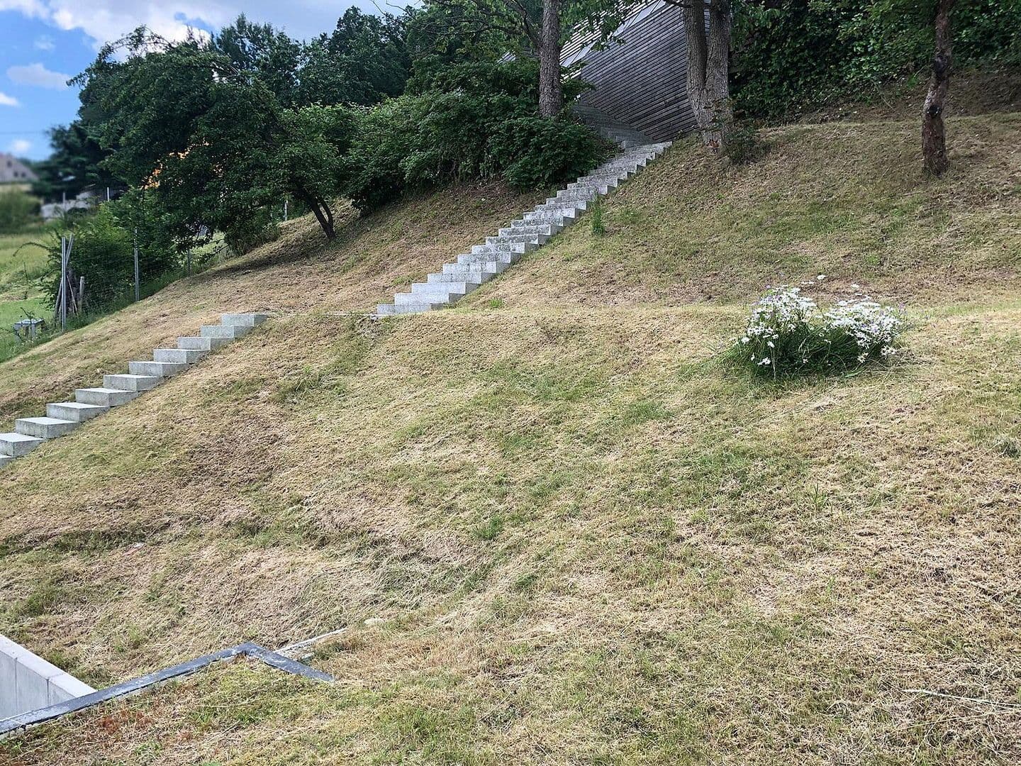 Predaj domu 149 m², pozemek 5.390 m², Steina, Sasko Predaj domu 149 m², pozemek 5.390 m², Steina, Sasko