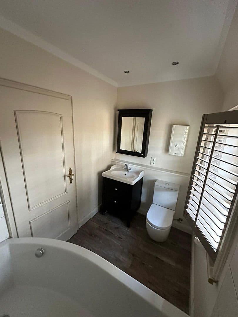 Predaj domu 170 m², pozemek 943 m², Salzhausen, Dolné Sasko Predaj domu 170 m², pozemek 943 m², Salzhausen, Dolné Sasko