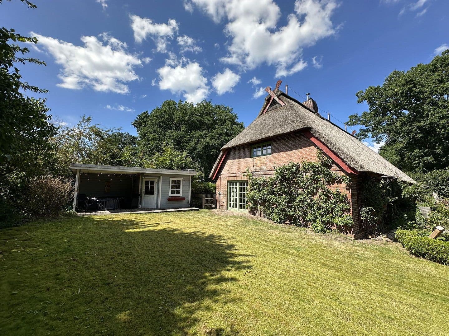 Predaj domu 170 m², pozemek 943 m², Salzhausen, Dolné Sasko Predaj domu 170 m², pozemek 943 m², Salzhausen, Dolné Sasko