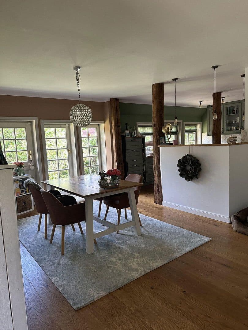 Predaj domu 170 m², pozemek 943 m², Salzhausen, Dolné Sasko Predaj domu 170 m², pozemek 943 m², Salzhausen, Dolné Sasko