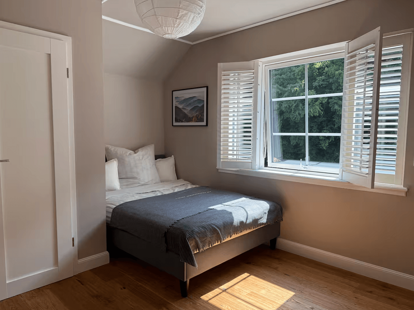 Predaj domu 171 m², pozemek 671 m², Dümpelfeld, Porýnie-Falcko Predaj domu 171 m², pozemek 671 m², Dümpelfeld, Porýnie-Falcko