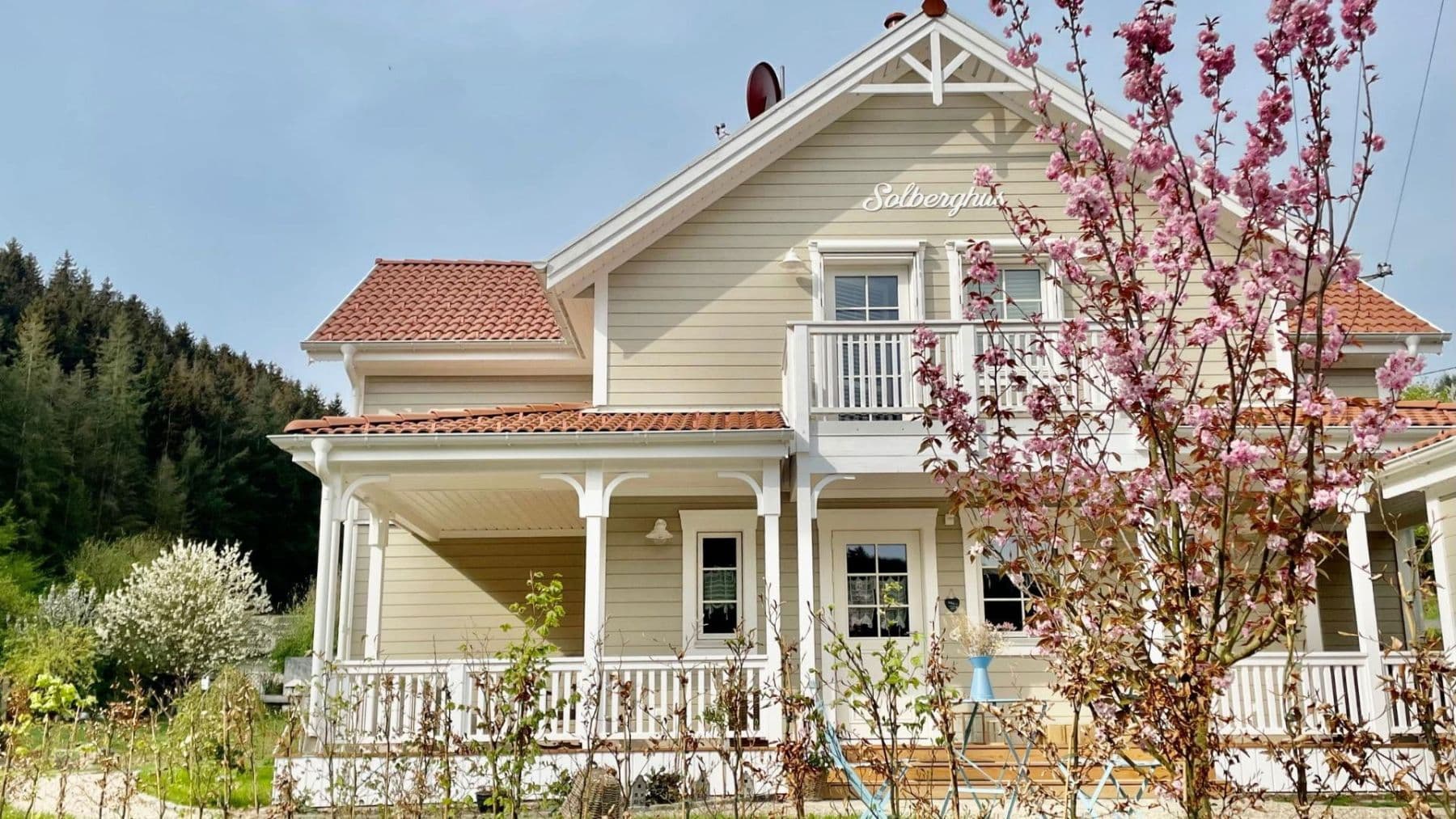 Predaj domu 171 m², pozemek 671 m², Dümpelfeld, Porýnie-Falcko Predaj domu 171 m², pozemek 671 m², Dümpelfeld, Porýnie-Falcko