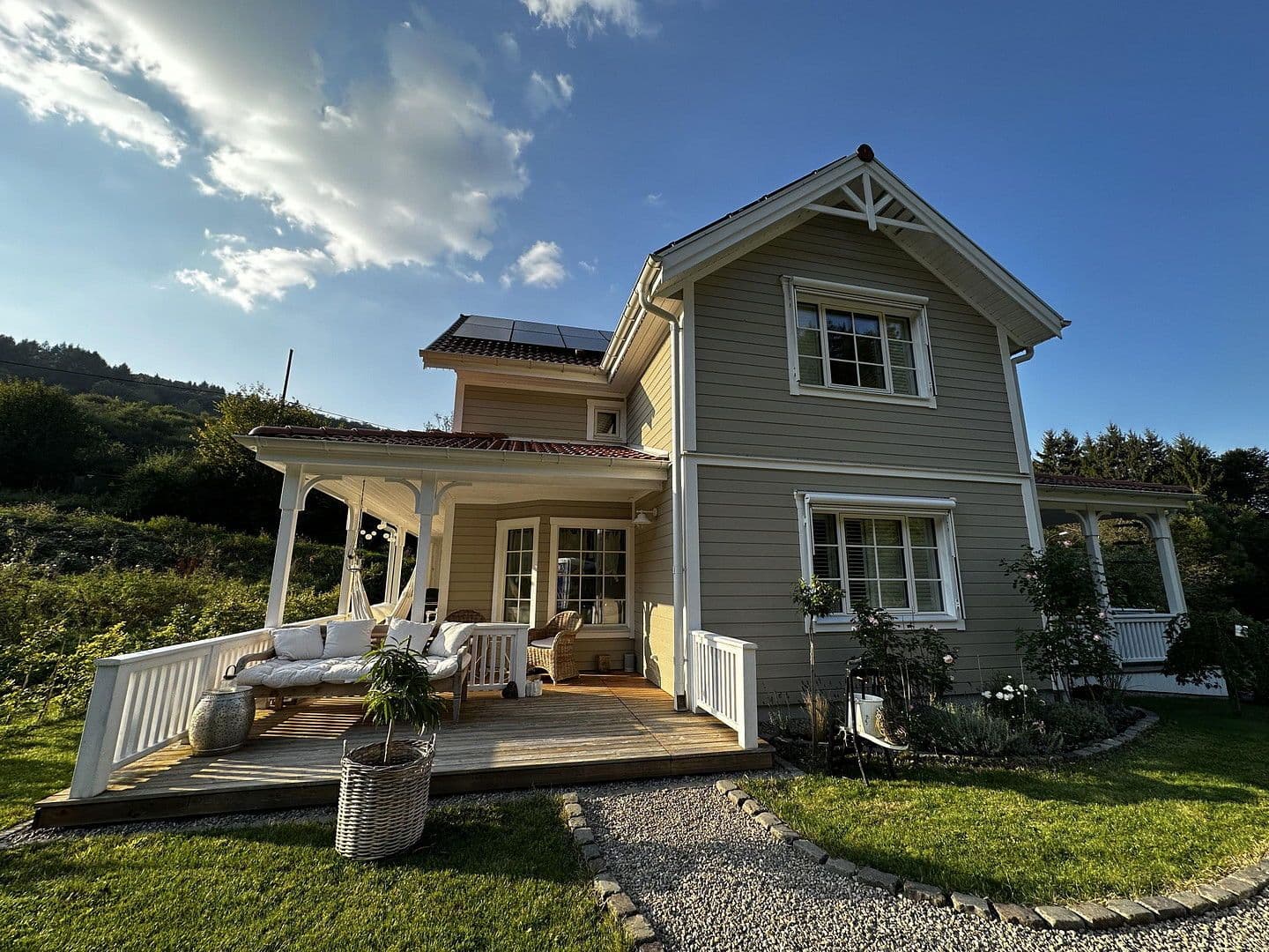 Predaj domu 171 m², pozemek 671 m², Dümpelfeld, Porýnie-Falcko Predaj domu 171 m², pozemek 671 m², Dümpelfeld, Porýnie-Falcko