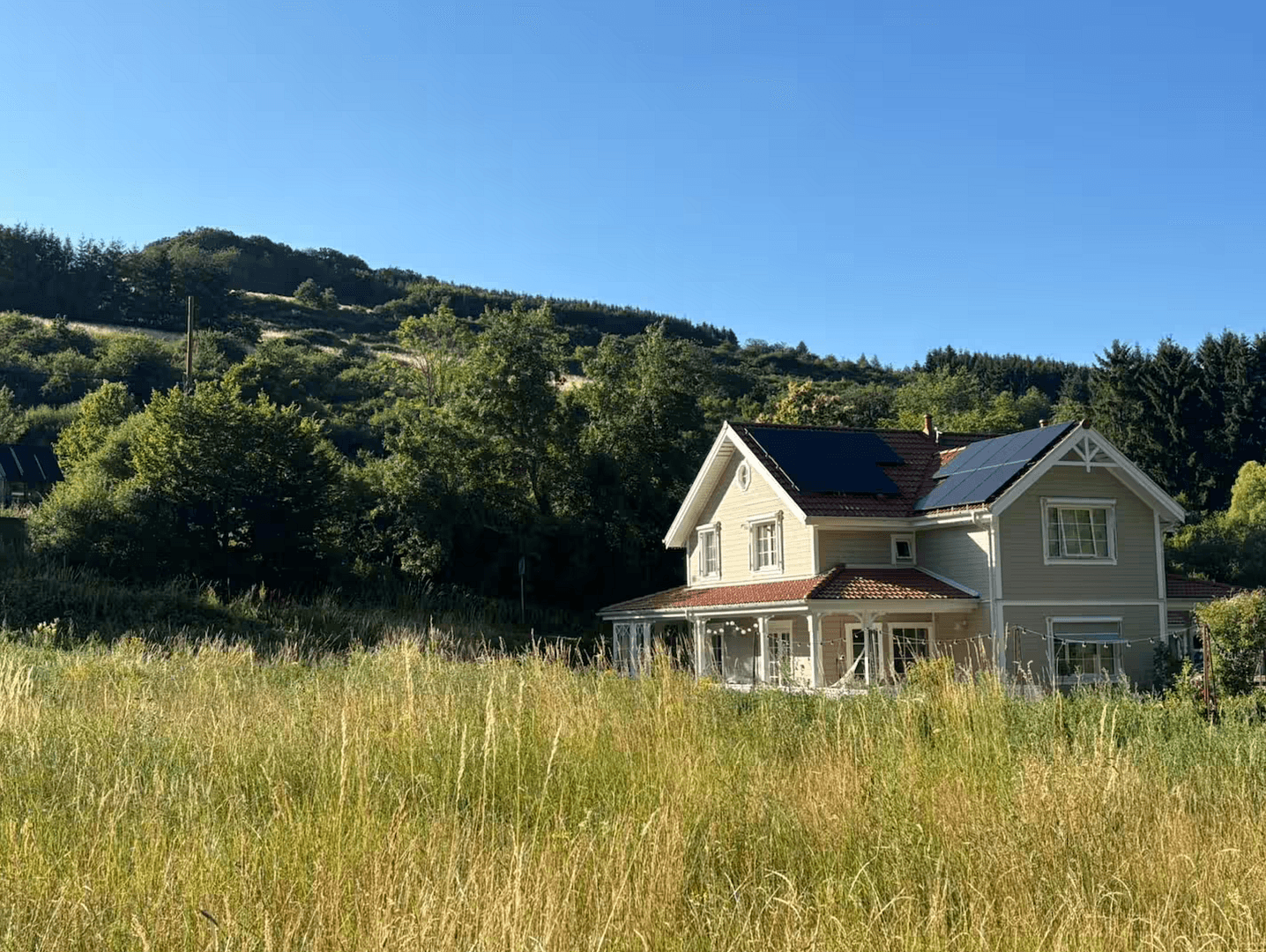 Predaj domu 171 m², pozemek 671 m², Dümpelfeld, Porýnie-Falcko Predaj domu 171 m², pozemek 671 m², Dümpelfeld, Porýnie-Falcko