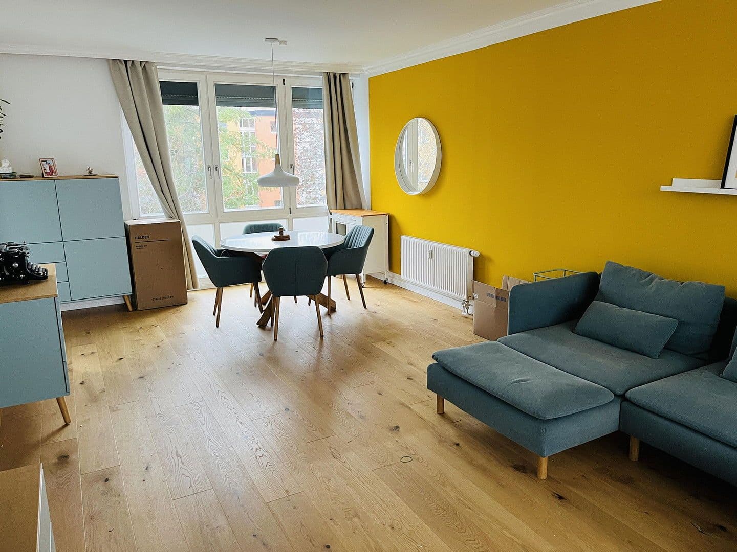 Prenájom bytu 3-izbový 86 m², Machonstraße 44, Berlin, Berlín Prenájom bytu 3-izbový 86 m², Machonstraße 44, Berlin, Berlín