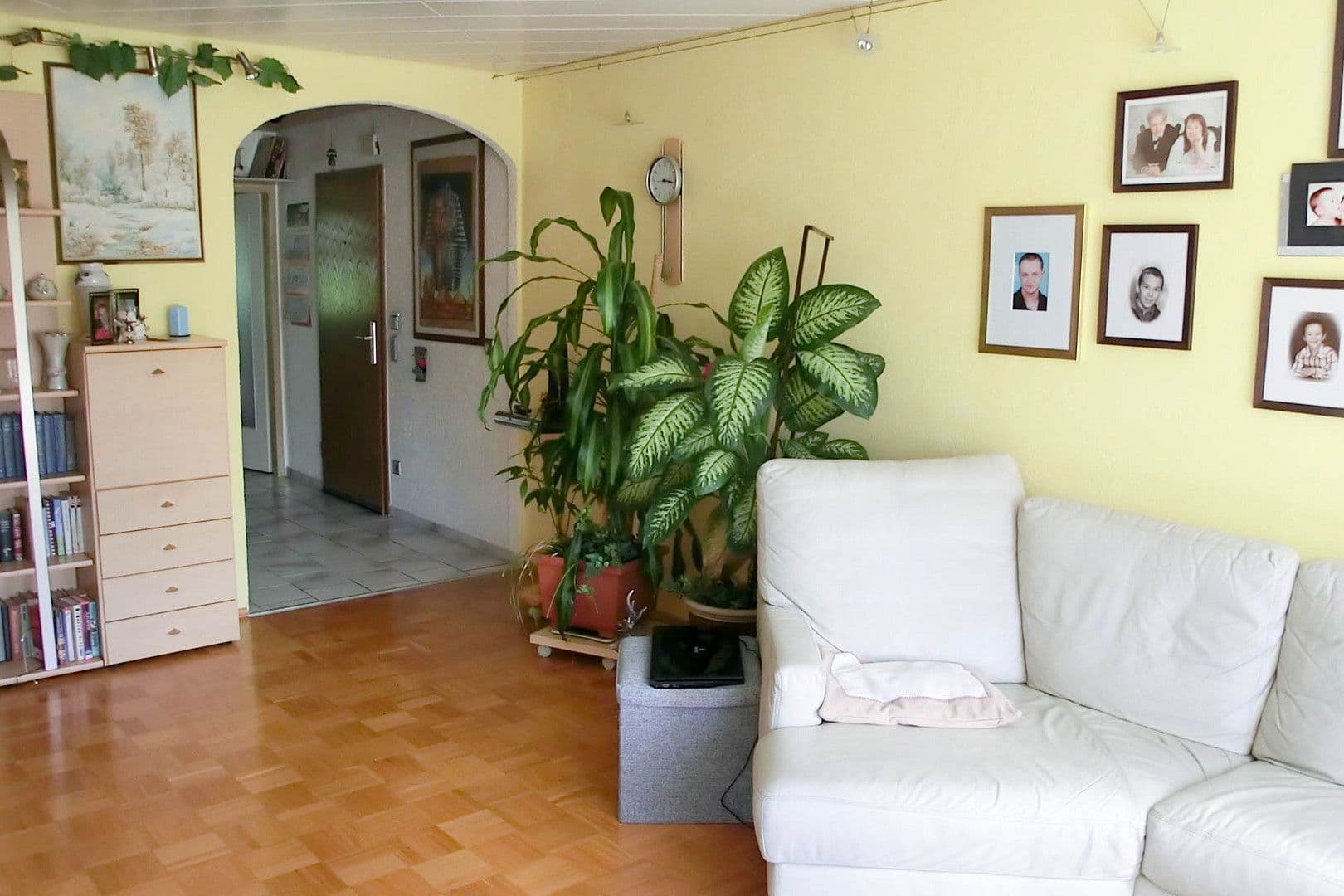 Prenájom bytu 3-izbový 80 m², Länderöschstr. 26, Friedrichshafen, Bádensko-Wurttembersko Prenájom bytu 3-izbový 80 m², Länderöschstr. 26, Friedrichshafen, Bádensko-Wurttembersko