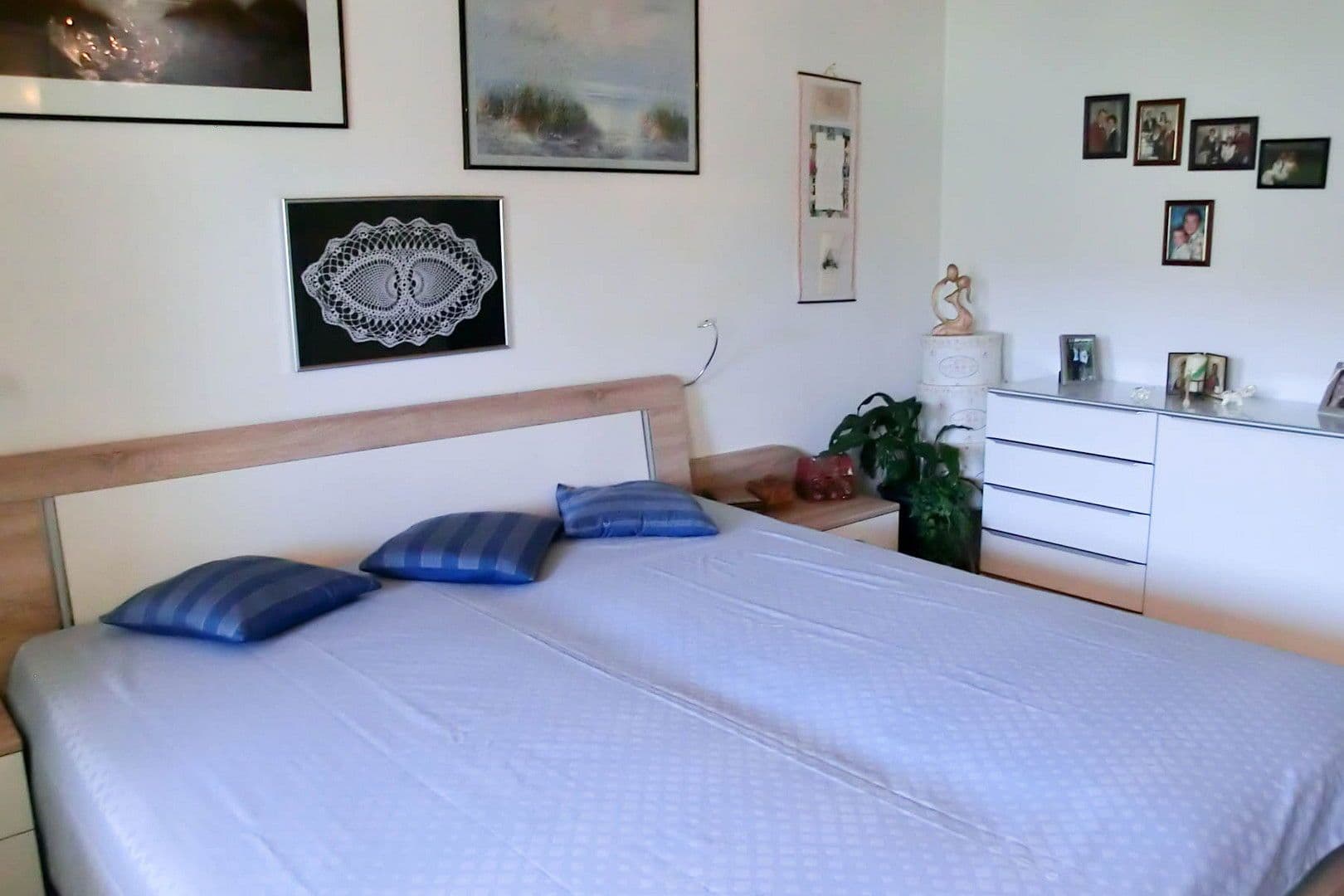 Prenájom bytu 3-izbový 80 m², Länderöschstr. 26, Friedrichshafen, Bádensko-Wurttembersko Prenájom bytu 3-izbový 80 m², Länderöschstr. 26, Friedrichshafen, Bádensko-Wurttembersko