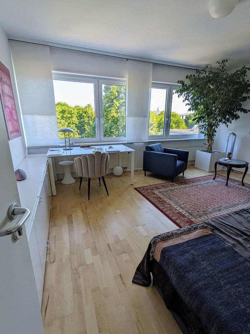 Predaj bytu 4-izbový 99 m², Heidelberg, Bádensko-Wurttembersko Predaj bytu 4-izbový 99 m², Heidelberg, Bádensko-Wurttembersko