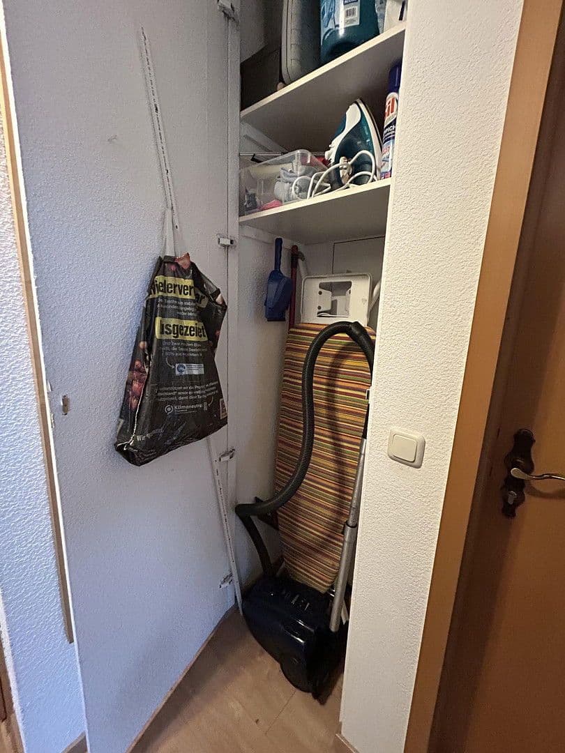 Prenájom bytu 3-izbový 84 m², Hannover, Dolné Sasko Prenájom bytu 3-izbový 84 m², Hannover, Dolné Sasko