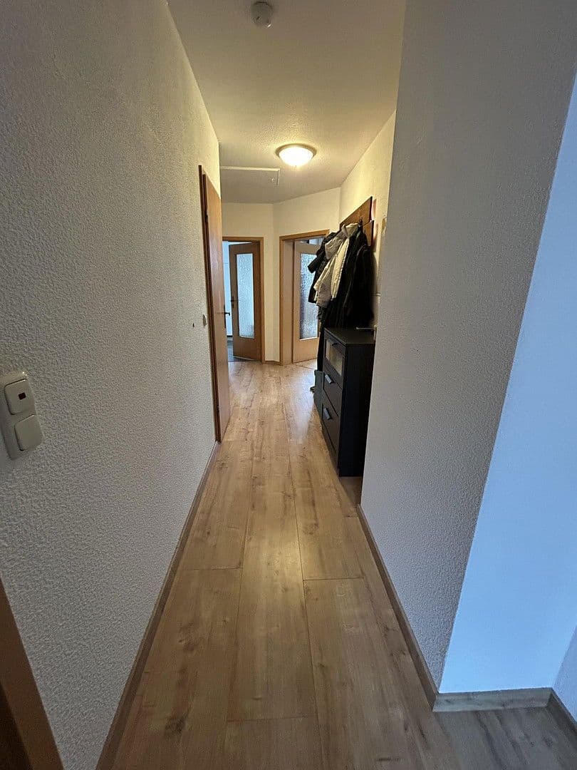 Prenájom bytu 3-izbový 84 m², Hannover, Dolné Sasko Prenájom bytu 3-izbový 84 m², Hannover, Dolné Sasko