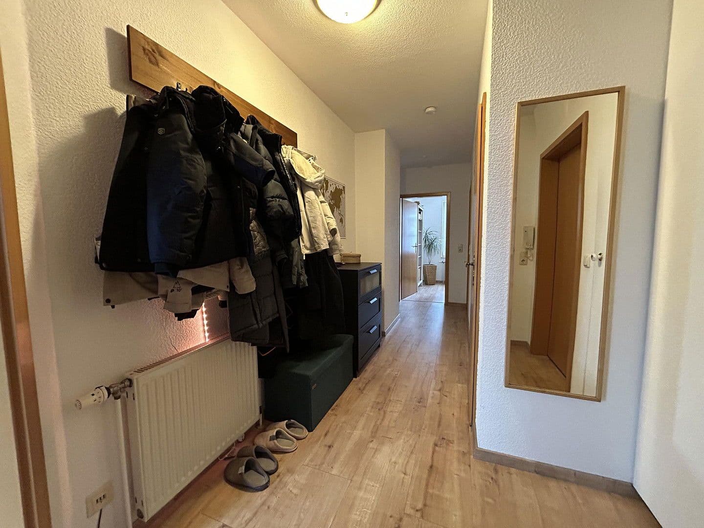 Prenájom bytu 3-izbový 84 m², Hannover, Dolné Sasko Prenájom bytu 3-izbový 84 m², Hannover, Dolné Sasko