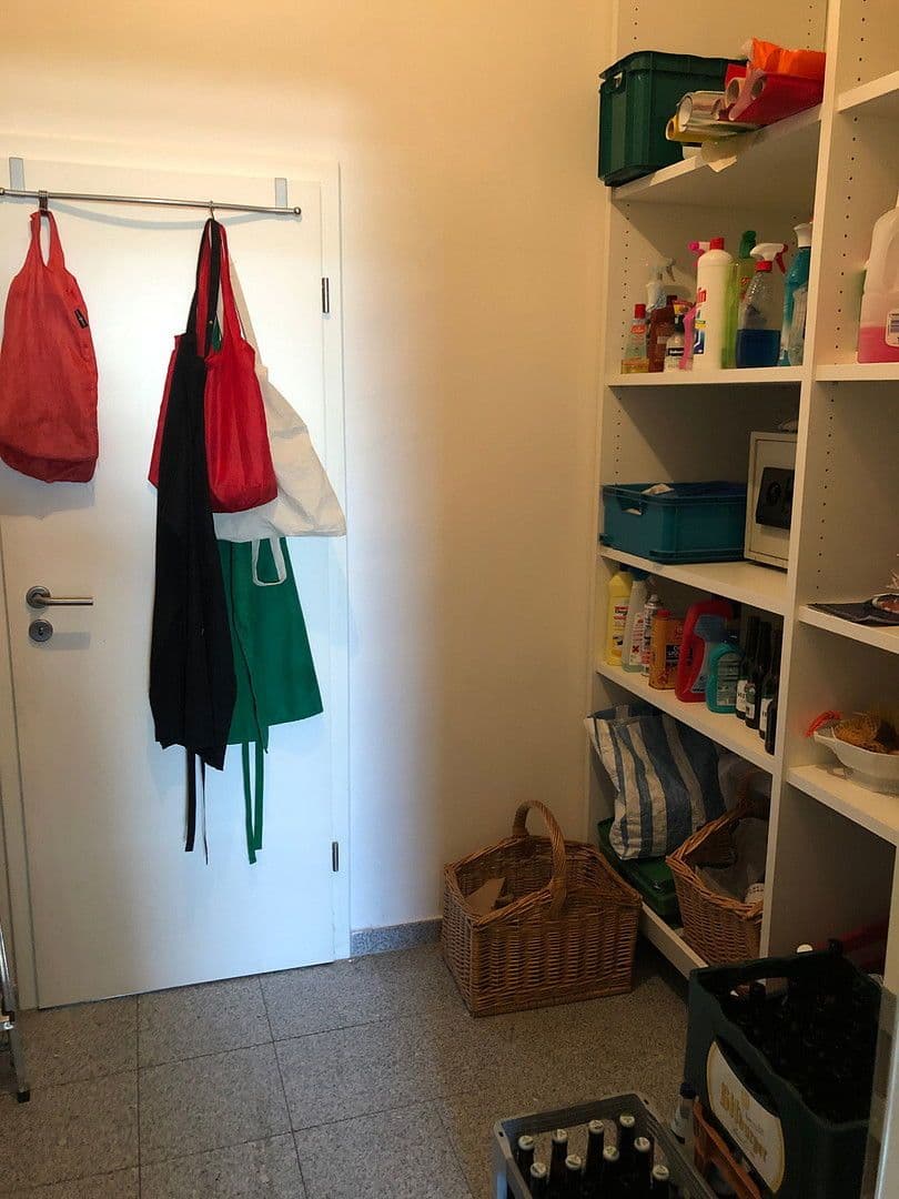 Prenájom bytu 5-izbový 190 m², Lechtenbergweg 29, Münster, Severné Porýnie - Westfálsko Prenájom bytu 5-izbový 190 m², Lechtenbergweg 29, Münster, Severné Porýnie - Westfálsko