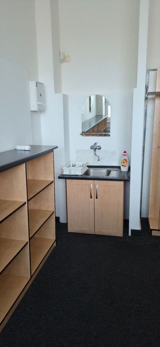 Prenájom kancelárie 35 m², Mírové náměstí, Ostrava, Moravskoslezský kraj Prenájom kancelárie 35 m², Mírové náměstí, Ostrava, Moravskoslezský kraj