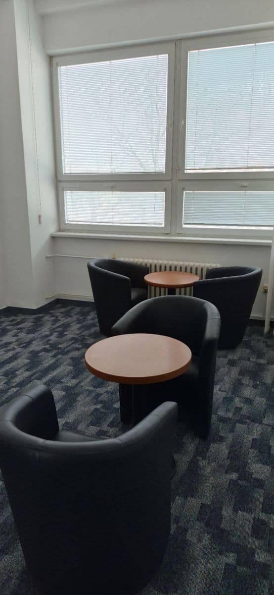 Prenájom kancelárie 37 m², Mírové náměstí, Ostrava, Moravskoslezský kraj Prenájom kancelárie 37 m², Mírové náměstí, Ostrava, Moravskoslezský kraj