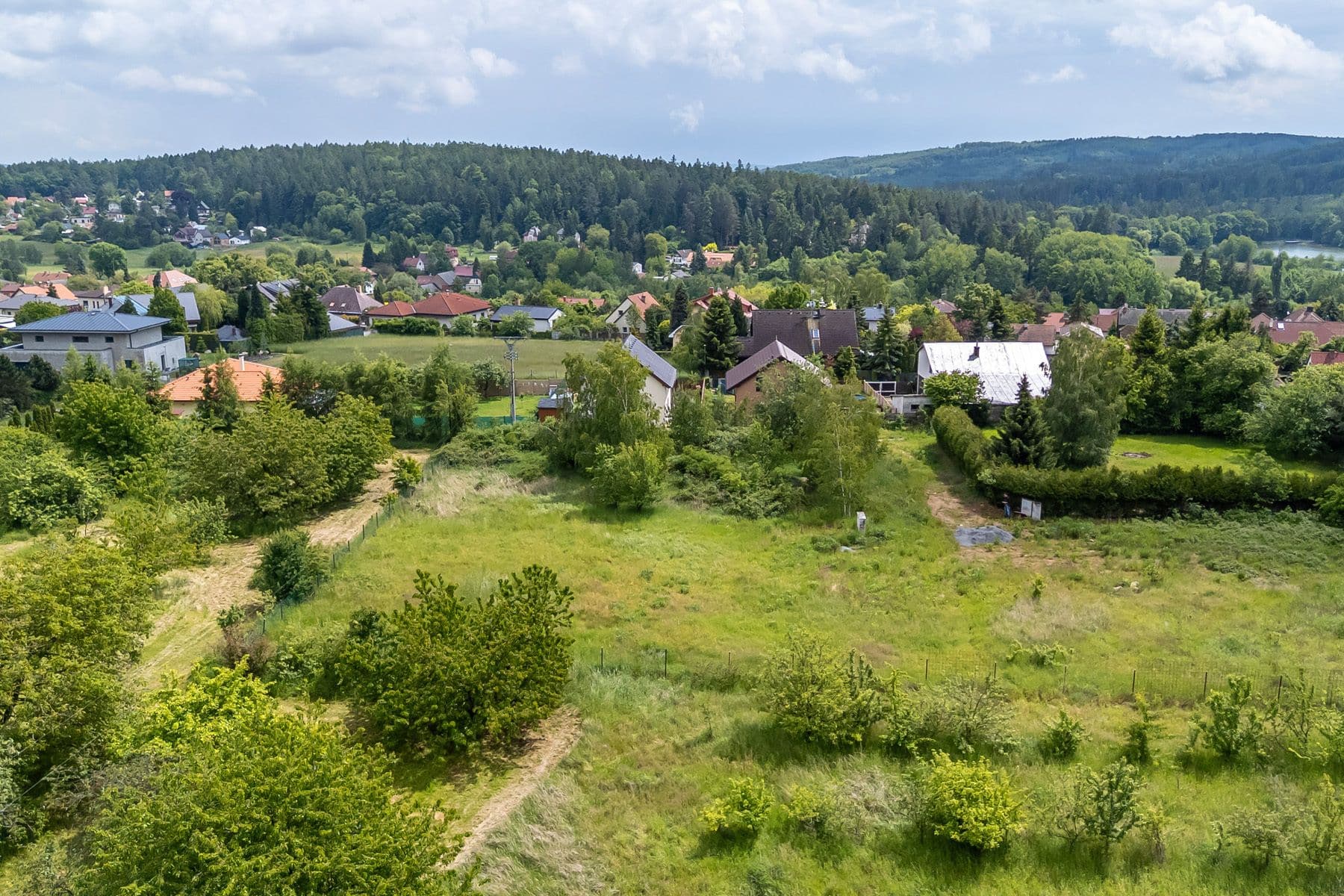 Predaj pozemku 930 m², Na Vyhlídce, Vyžlovka, Středočeský kraj Predaj pozemku 930 m², Na Vyhlídce, Vyžlovka, Středočeský kraj