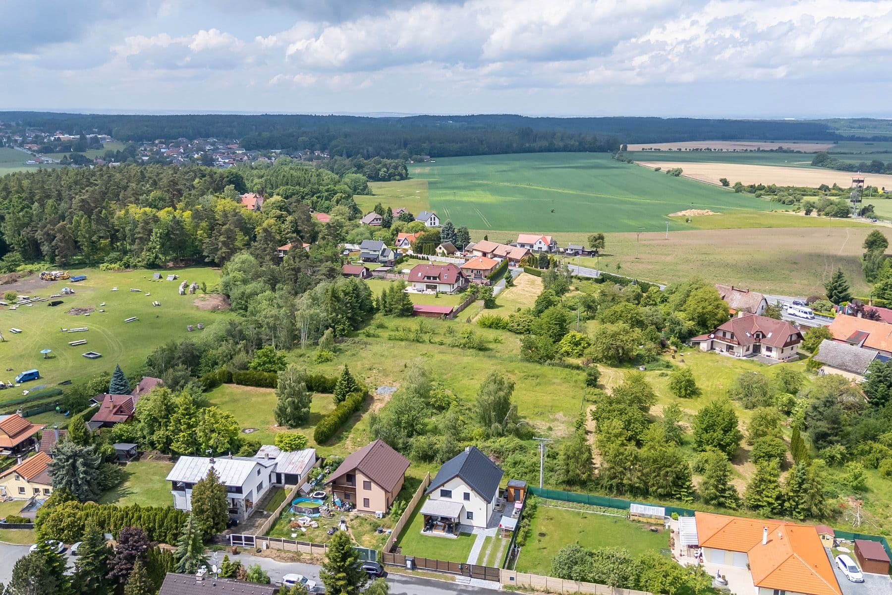 Predaj pozemku 930 m², Na Vyhlídce, Vyžlovka, Středočeský kraj Predaj pozemku 930 m², Na Vyhlídce, Vyžlovka, Středočeský kraj