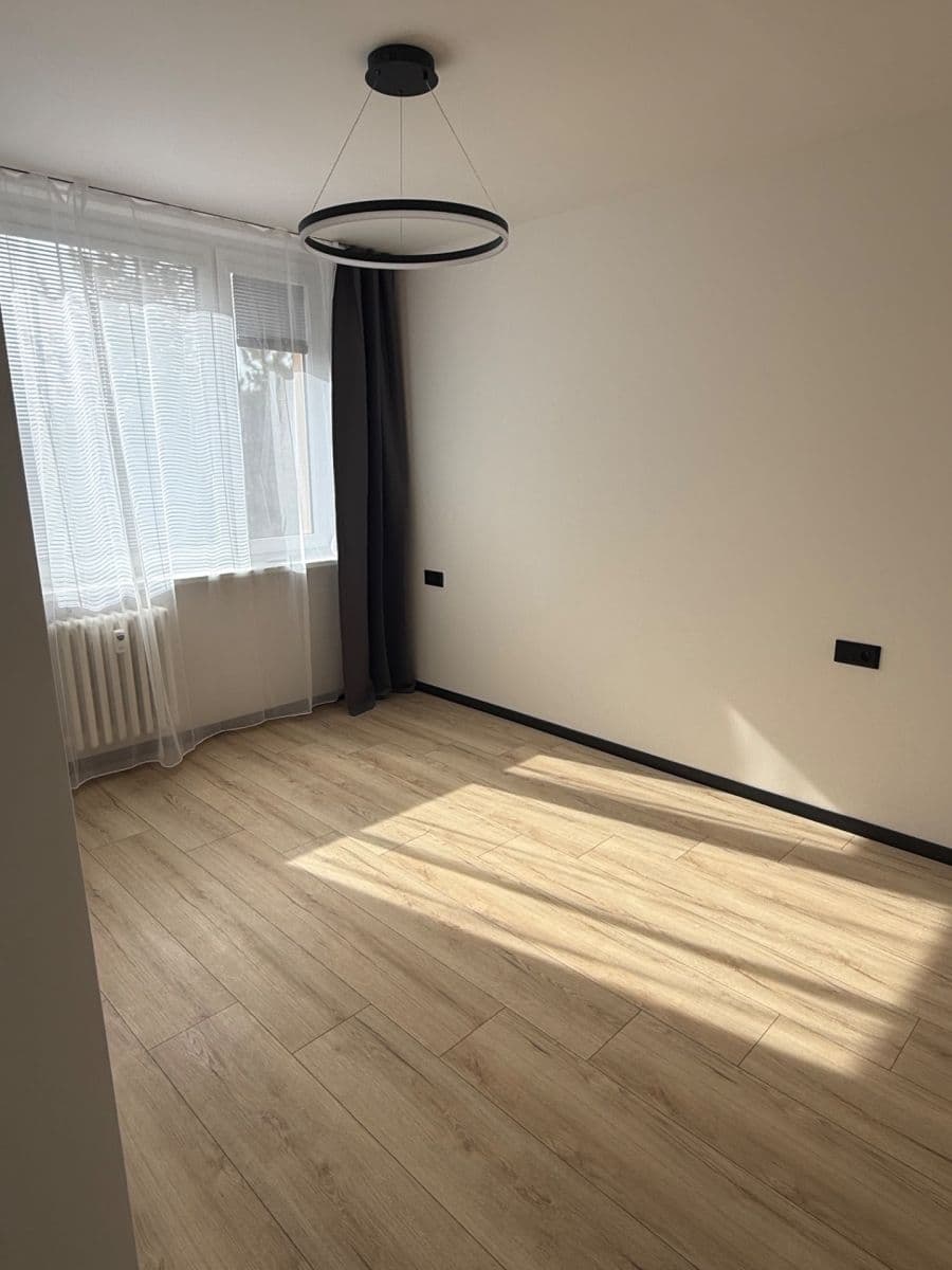 Predaj bytu 2-izbový 46 m², Generála Janouška, Praha, Praha Predaj bytu 2-izbový 46 m², Generála Janouška, Praha, Praha