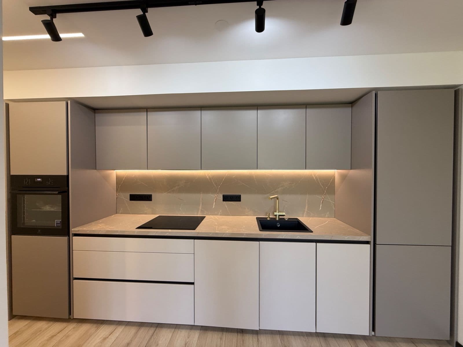 Predaj bytu 2-izbový 46 m², Generála Janouška, Praha, Praha Predaj bytu 2-izbový 46 m², Generála Janouška, Praha, Praha