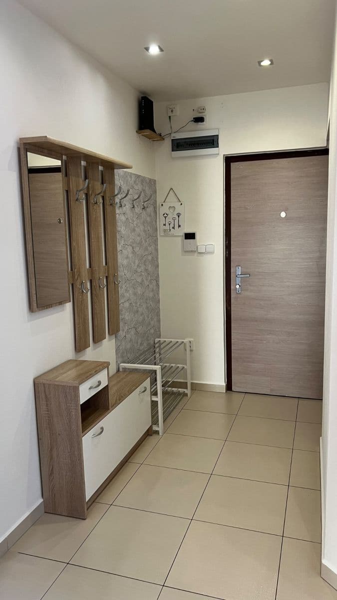 Prenájom bytu 3-izbový 78 m², Krčínova, České Budějovice, Jihočeský kraj Prenájom bytu 3-izbový 78 m², Krčínova, České Budějovice, Jihočeský kraj