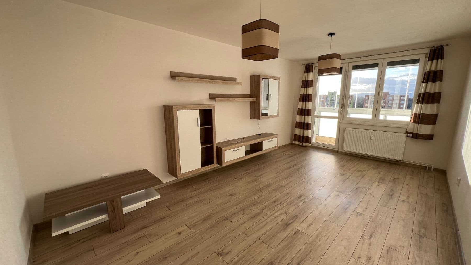 Prenájom bytu 3-izbový 78 m², Krčínova, České Budějovice, Jihočeský kraj Prenájom bytu 3-izbový 78 m², Krčínova, České Budějovice, Jihočeský kraj