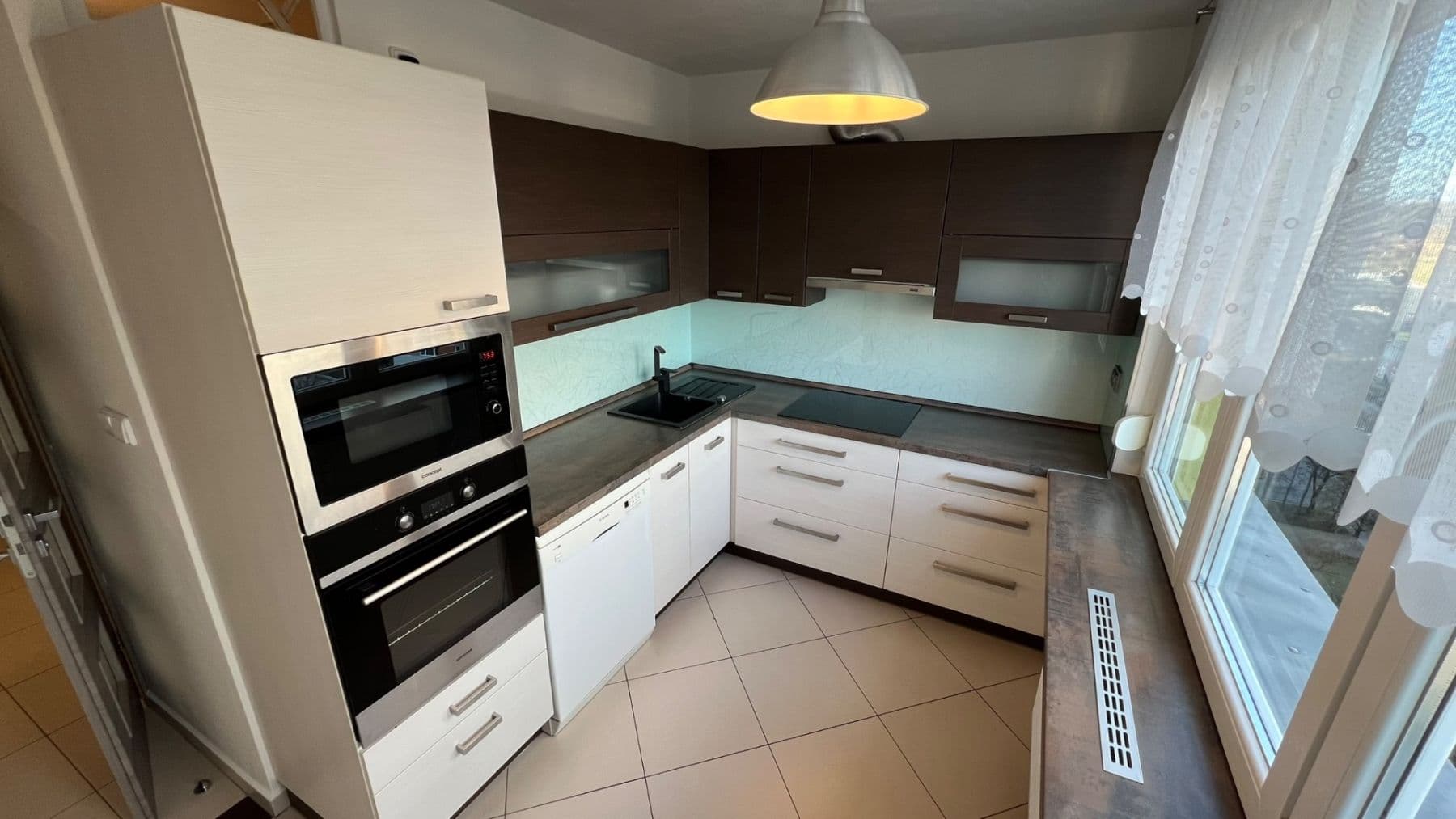 Prenájom bytu 3-izbový 78 m², Krčínova, České Budějovice, Jihočeský kraj Prenájom bytu 3-izbový 78 m², Krčínova, České Budějovice, Jihočeský kraj