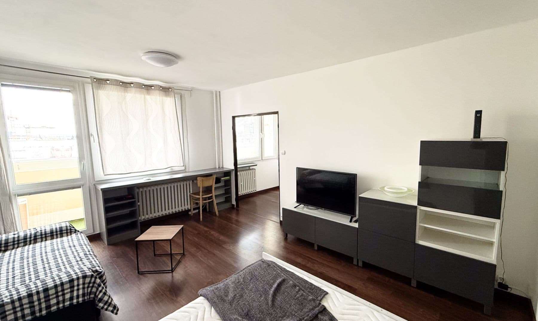 Prenájom bytu 1-izbový 34 m², Hvězdova, Praha, Praha Prenájom bytu 1-izbový 34 m², Hvězdova, Praha, Praha