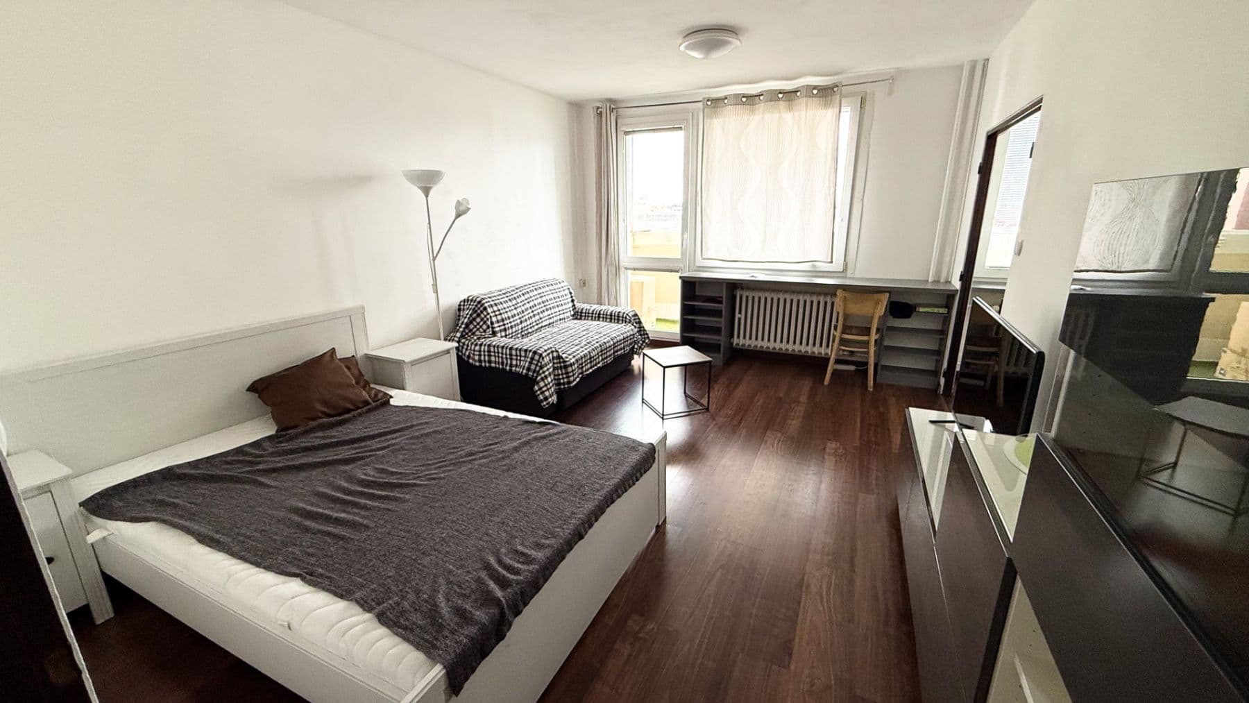 Prenájom bytu 1-izbový 34 m², Hvězdova, Praha, Praha Prenájom bytu 1-izbový 34 m², Hvězdova, Praha, Praha