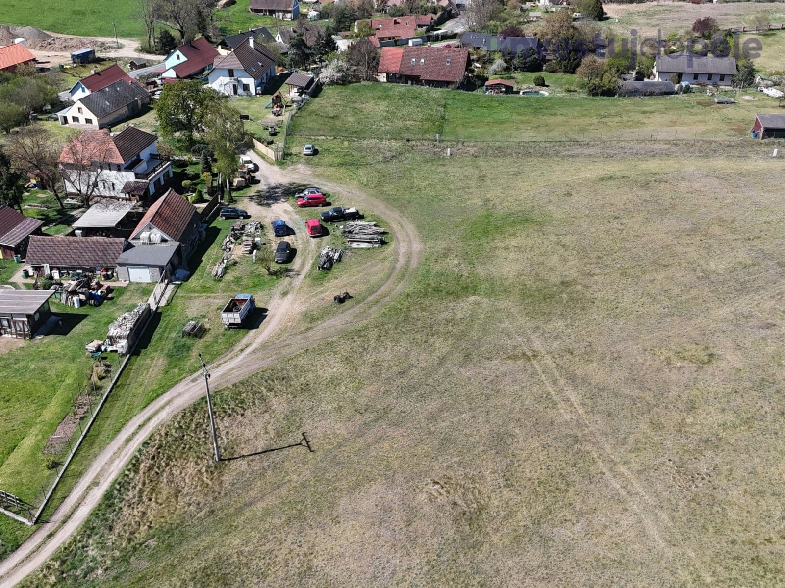 Predaj pozemku 2.110 m², Kamýk nad Vltavou, Středočeský kraj Predaj pozemku 2.110 m², Kamýk nad Vltavou, Středočeský kraj
