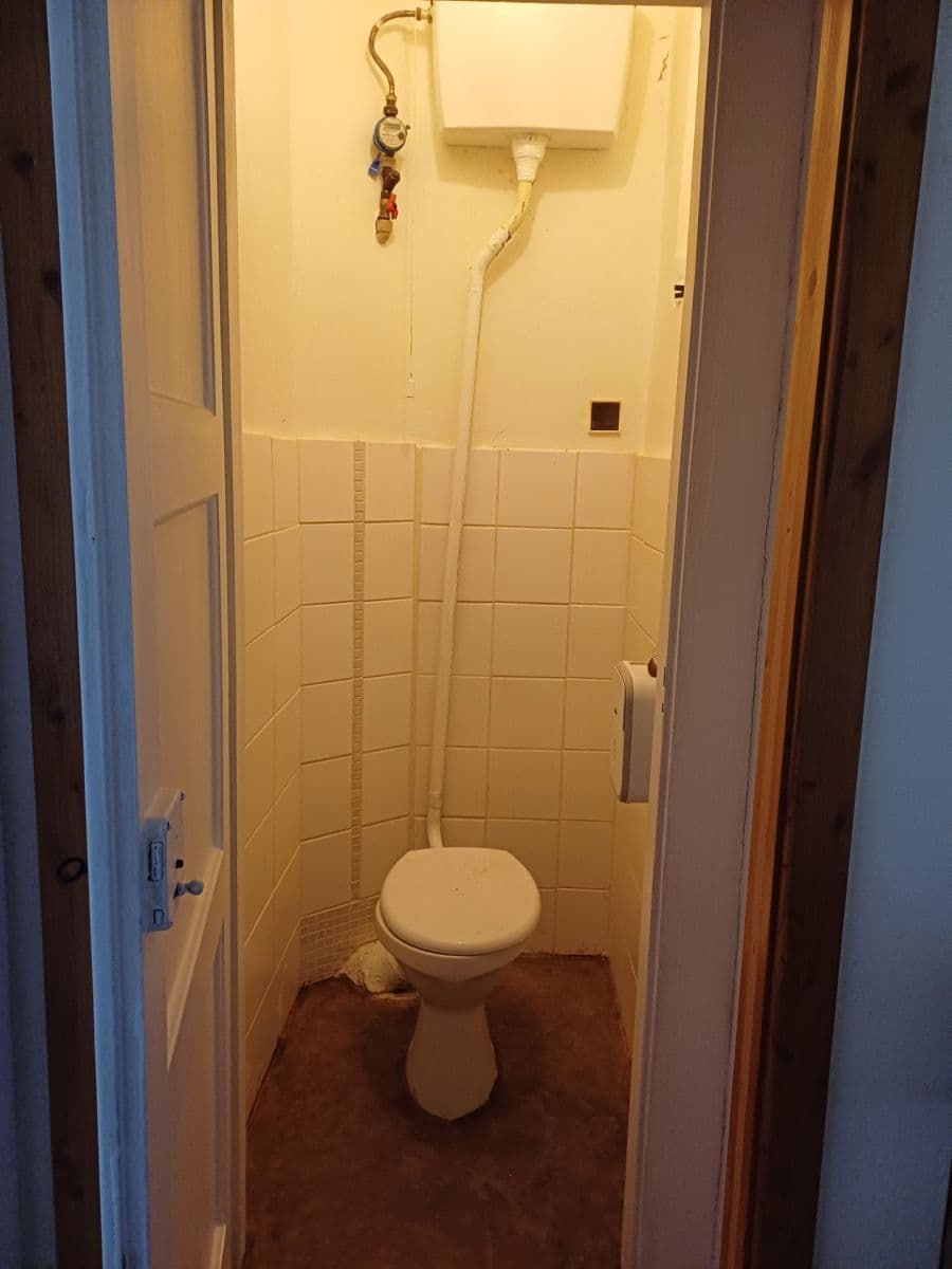 Prenájom bytu 1-izbový 31 m², Komunardů, Praha, Praha Prenájom bytu 1-izbový 31 m², Komunardů, Praha, Praha