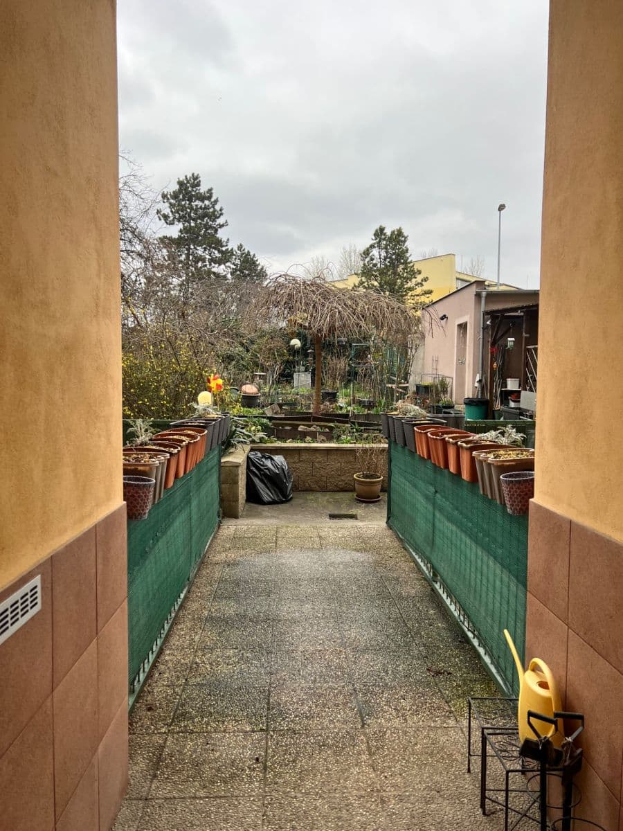 Prenájom bytu 1-izbový 24 m², Hartigova, Praha, Praha Prenájom bytu 1-izbový 24 m², Hartigova, Praha, Praha