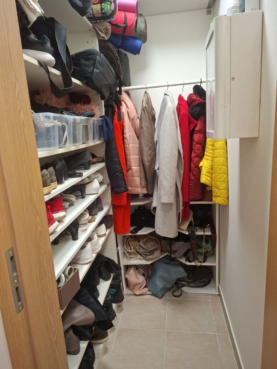 Predaj bytu 2-izbový 59 m², V Dolině, Praha, Praha Predaj bytu 2-izbový 59 m², V Dolině, Praha, Praha