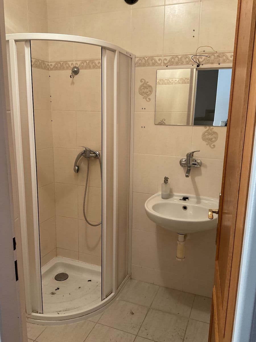 Predaj domu 206 m², pozemek 231 m², Praporce, Uherské Hradiště, Zlínský kraj Predaj domu 206 m², pozemek 231 m², Praporce, Uherské Hradiště, Zlínský kraj