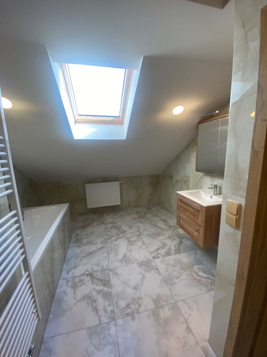 Prenájom bytu 3-izbový 134 m², Na Líše, Praha, Praha Prenájom bytu 3-izbový 134 m², Na Líše, Praha, Praha