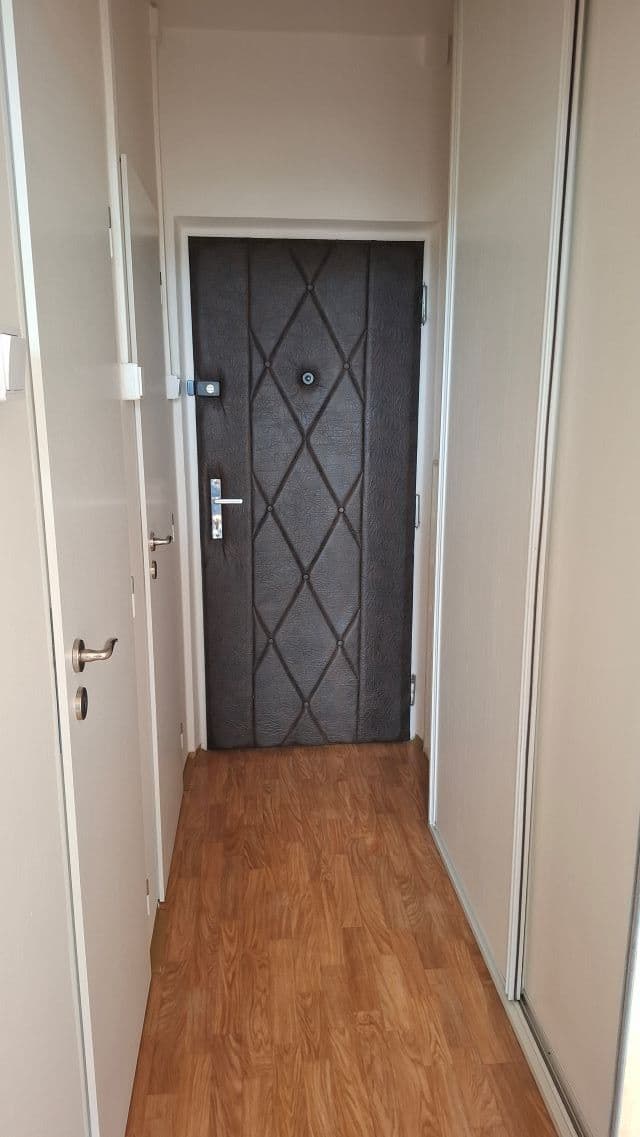Prenájom bytu 1-izbový 24 m², Jahodová, Praha, Praha Prenájom bytu 1-izbový 24 m², Jahodová, Praha, Praha