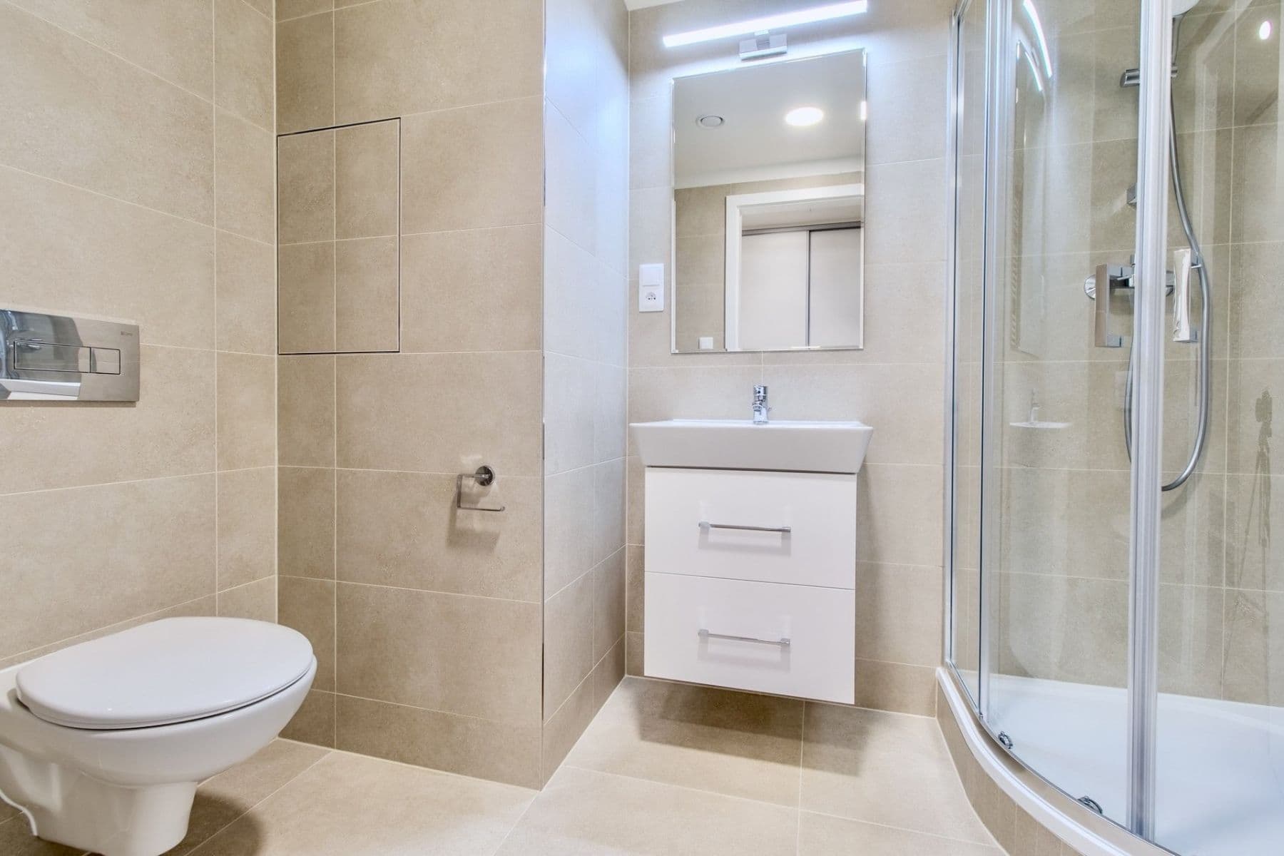 Prenájom bytu 1-izbový 36 m², Domalípova, Praha, Praha Prenájom bytu 1-izbový 36 m², Domalípova, Praha, Praha