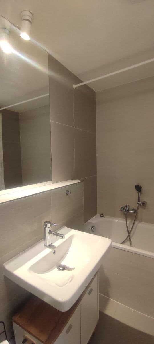 Prenájom bytu 1-izbový 44 m², Na Komořsku, Praha, Praha Prenájom bytu 1-izbový 44 m², Na Komořsku, Praha, Praha