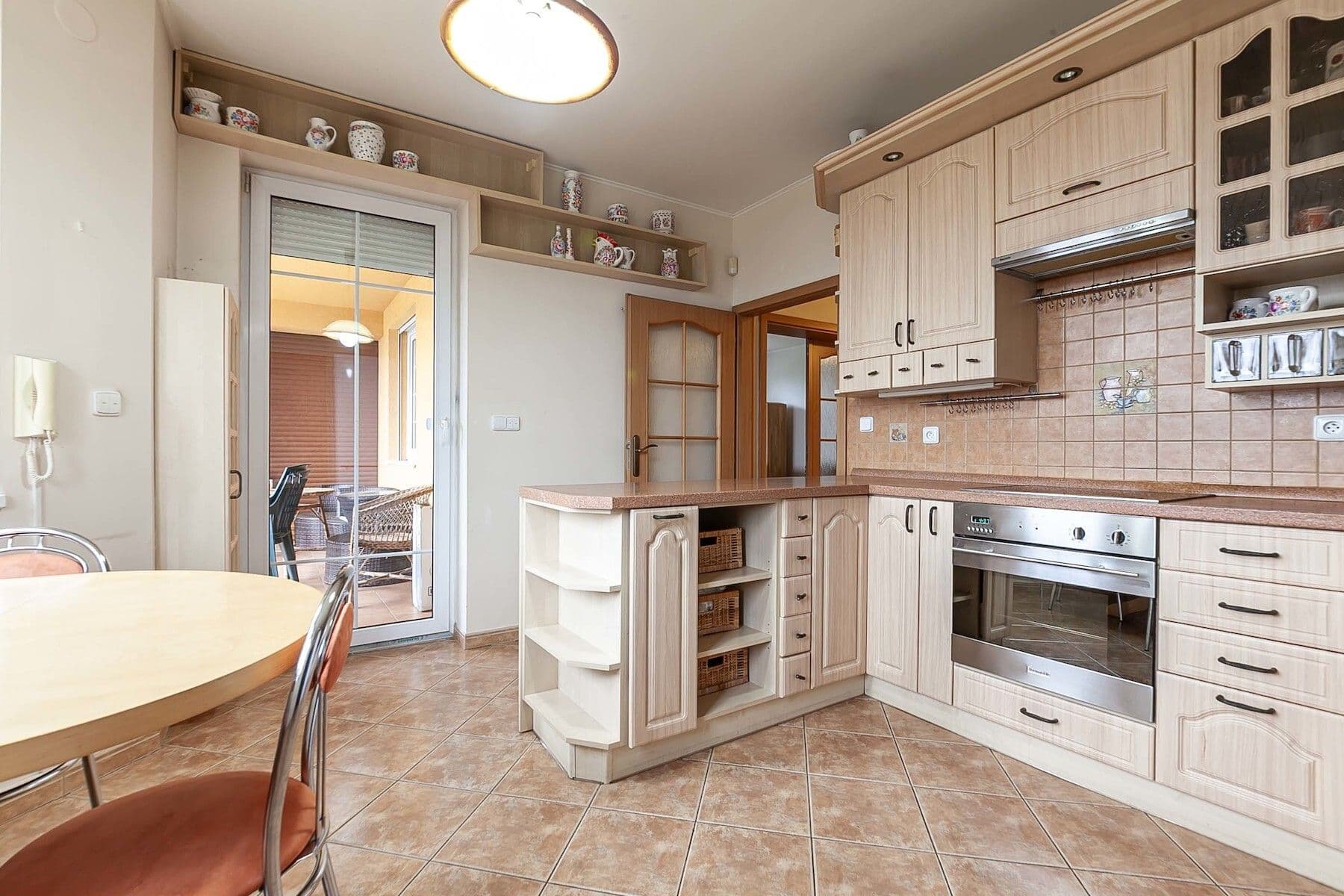 Predaj domu 113 m², pozemek 872 m², Ve Stráni, Chomutov, Ústecký kraj Predaj domu 113 m², pozemek 872 m², Ve Stráni, Chomutov, Ústecký kraj