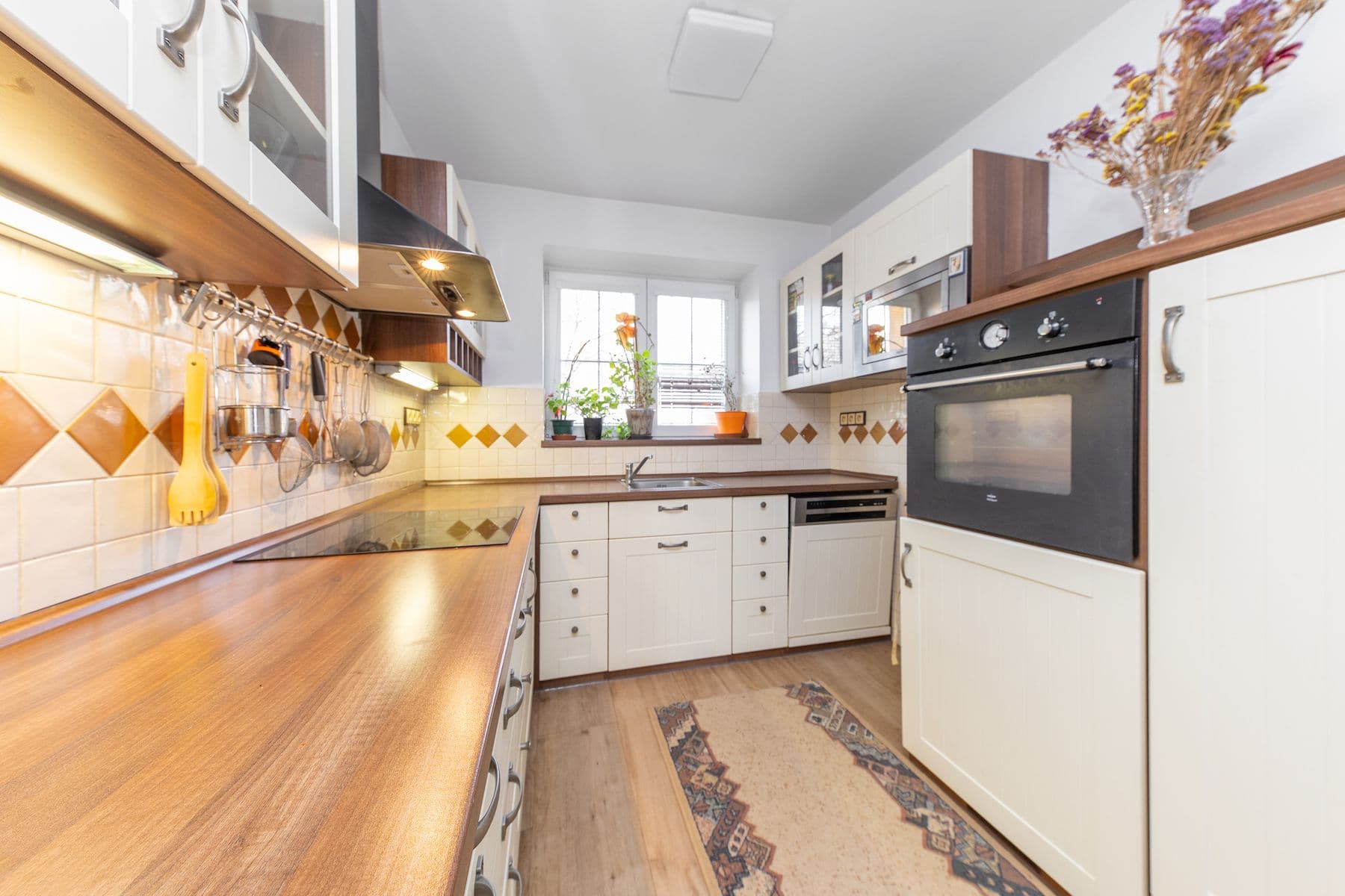 Predaj bytu 2-izbový 55 m², Zajcevova, Ostrava, Moravskoslezský kraj Predaj bytu 2-izbový 55 m², Zajcevova, Ostrava, Moravskoslezský kraj