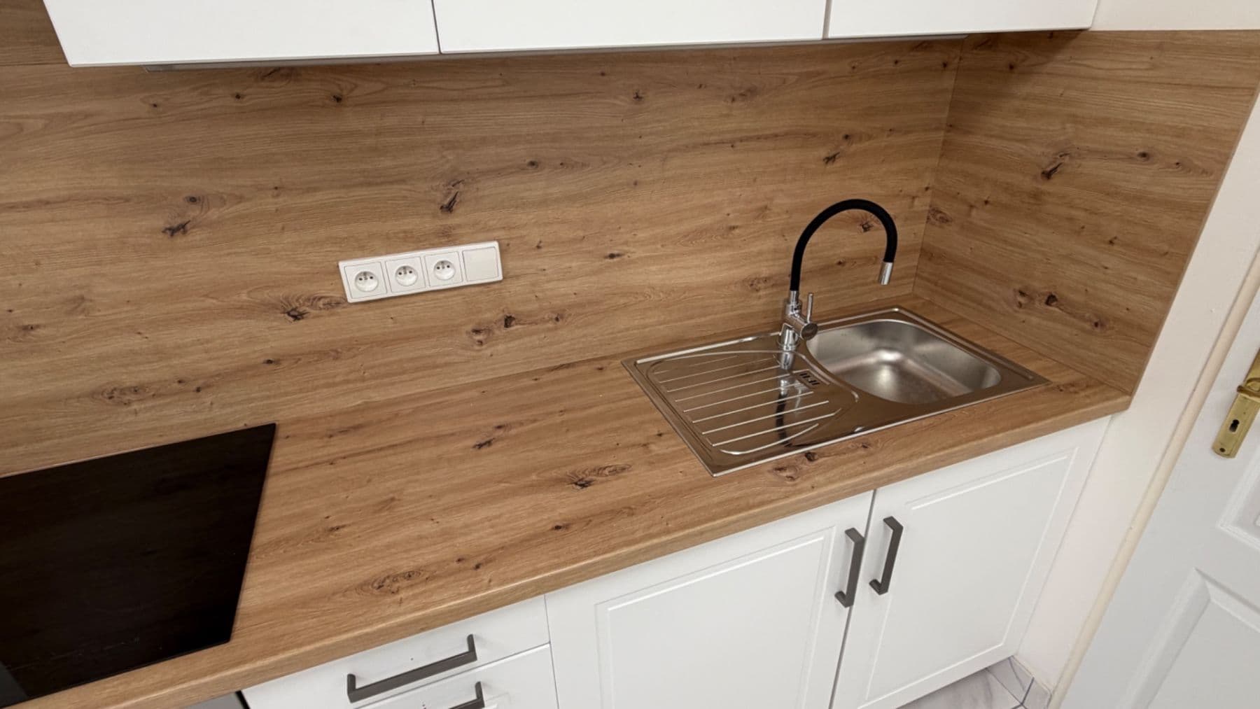 Prenájom bytu 3-izbový 85 m², Dalovská, Divišov, Středočeský kraj Prenájom bytu 3-izbový 85 m², Dalovská, Divišov, Středočeský kraj