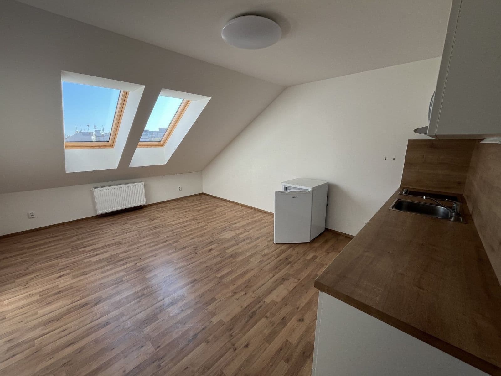 Prenájom bytu 1-izbový 31 m², Vlhká, Brno, Jihomoravský kraj Prenájom bytu 1-izbový 31 m², Vlhká, Brno, Jihomoravský kraj