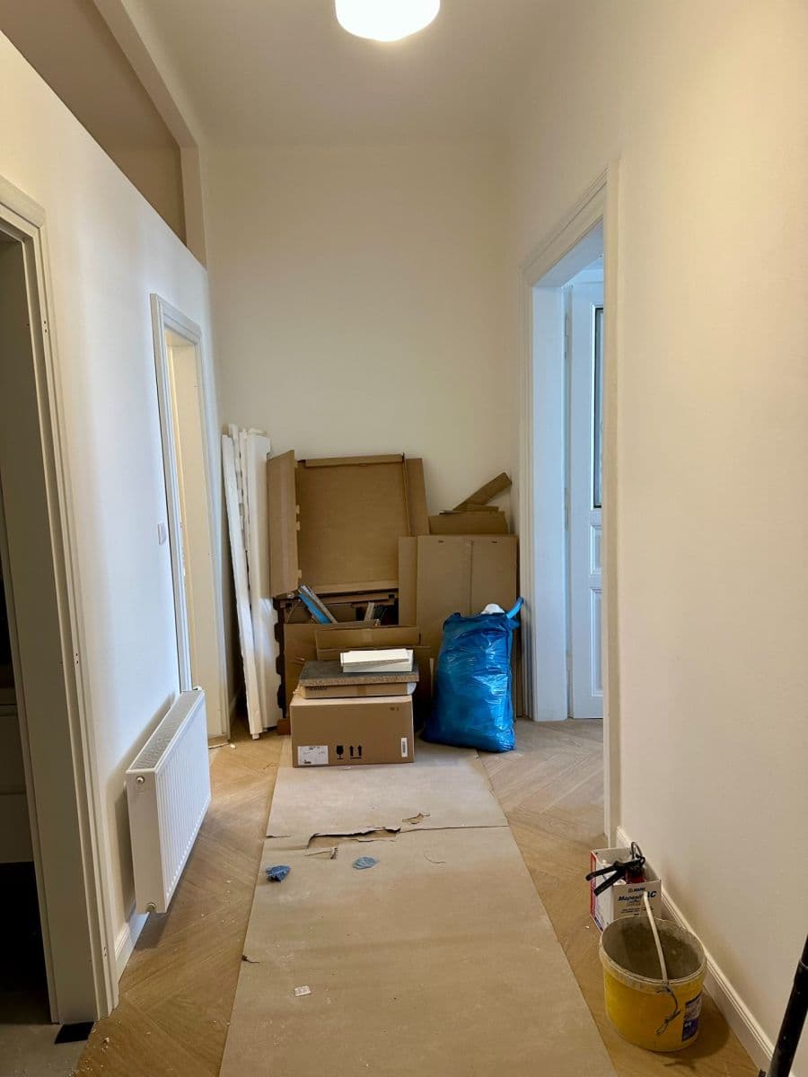 Prenájom bytu 4-izbový 101 m², U Nádražní lávky, Praha, Praha Prenájom bytu 4-izbový 101 m², U Nádražní lávky, Praha, Praha