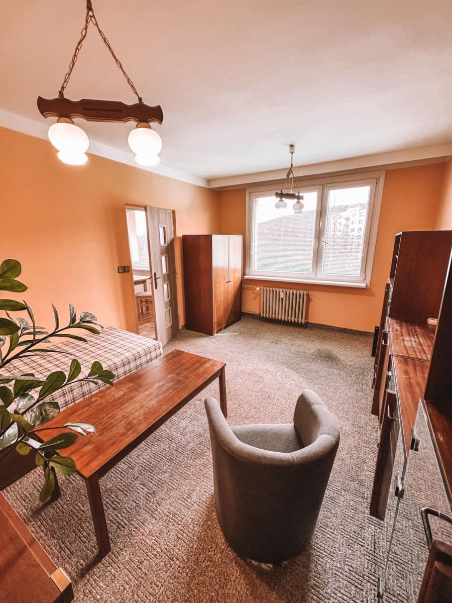 Prenájom bytu 1-izbový 36 m², Nová, Ústí nad Labem, Ústecký kraj Prenájom bytu 1-izbový 36 m², Nová, Ústí nad Labem, Ústecký kraj