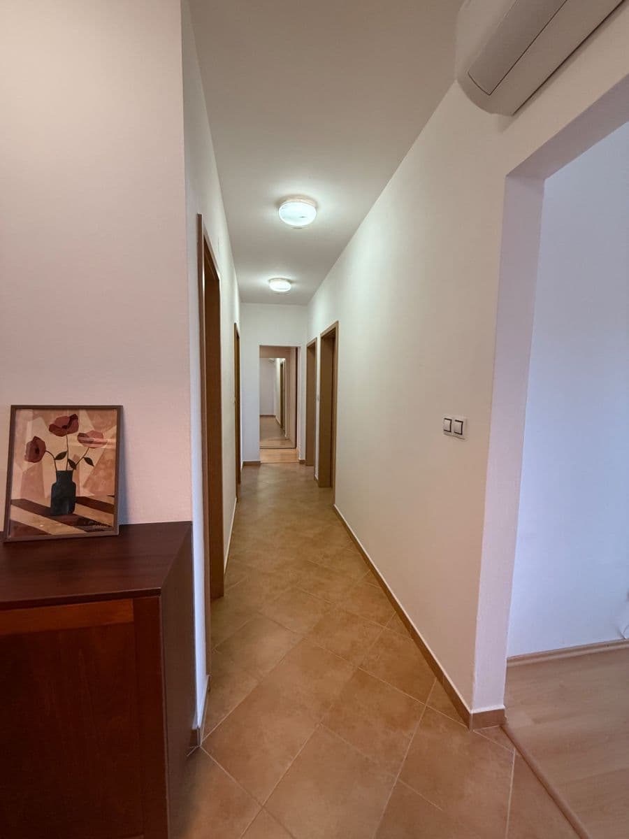 Predaj bytu 3-izbový 91 m², Štefana Majera, Záhorská Bystrica, Bratislavský kraj Predaj bytu 3-izbový 91 m², Štefana Majera, Záhorská Bystrica, Bratislavský kraj