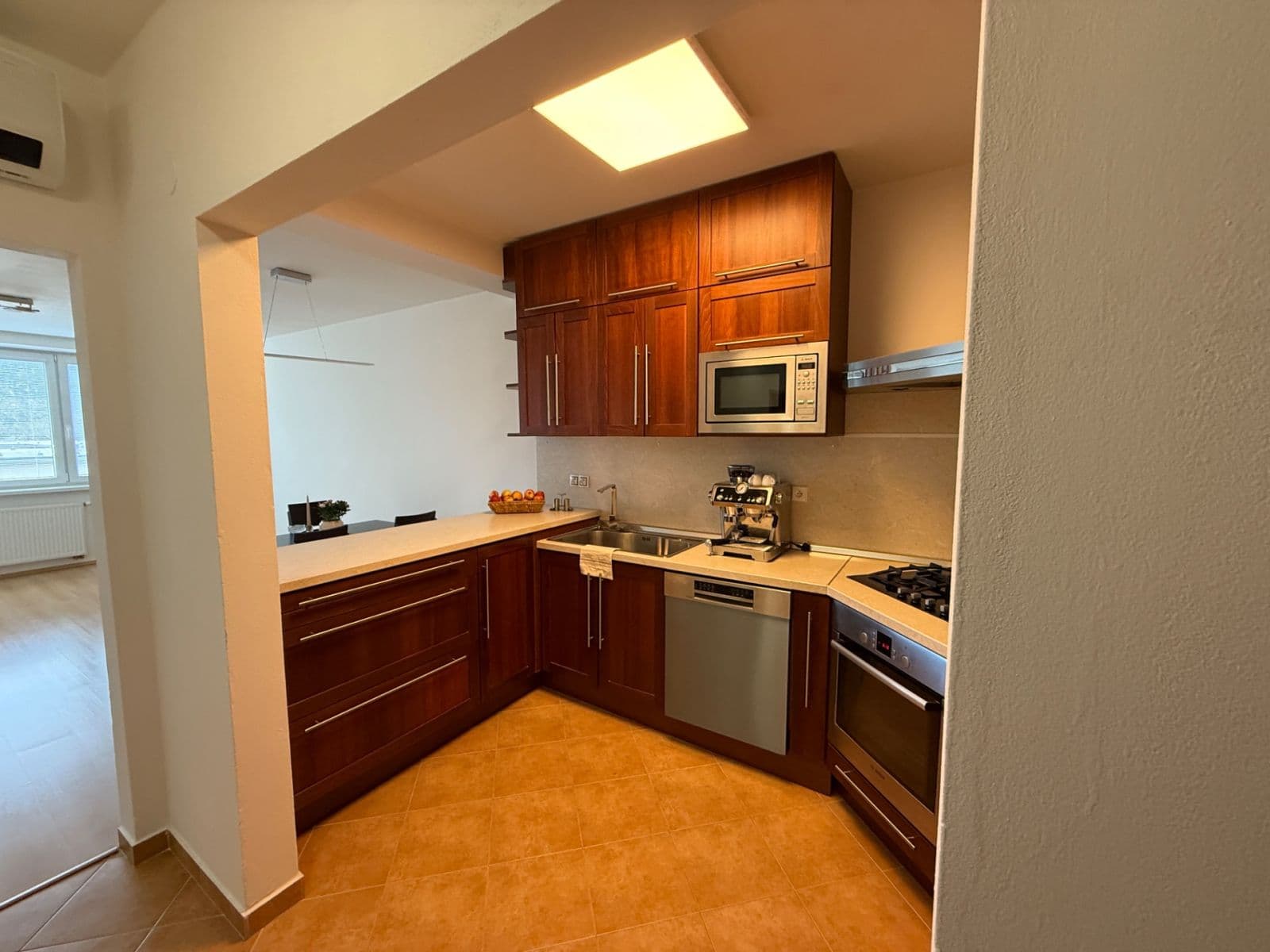 Predaj bytu 3-izbový 91 m², Štefana Majera, Záhorská Bystrica, Bratislavský kraj Predaj bytu 3-izbový 91 m², Štefana Majera, Záhorská Bystrica, Bratislavský kraj