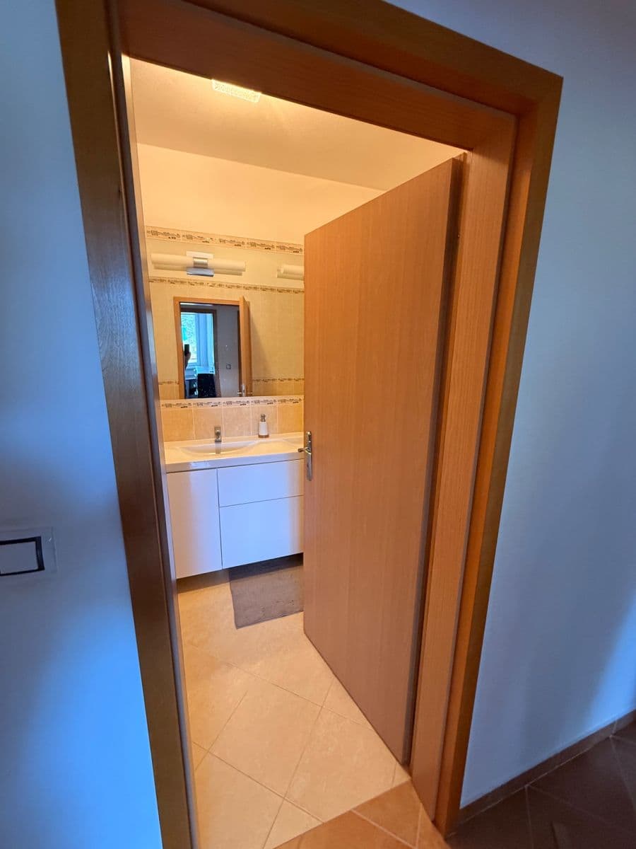 Predaj bytu 3-izbový 91 m², Štefana Majera, Záhorská Bystrica, Bratislavský kraj Predaj bytu 3-izbový 91 m², Štefana Majera, Záhorská Bystrica, Bratislavský kraj